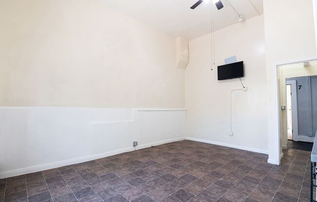 Mariachi Plaza Apartments (NEW)
