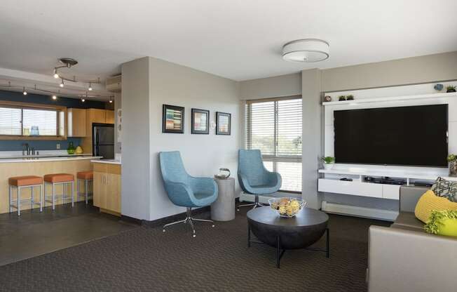 Park Towers Apartments in St. Louis Park, MN Party Room