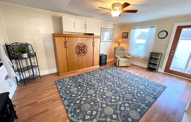 Furnished 1 Bedroom House in Downtown Kingman!