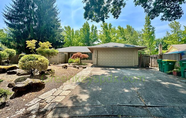 Gorgeous 4 Bedroom 2 Bath with Fully Fenced Huge Yard