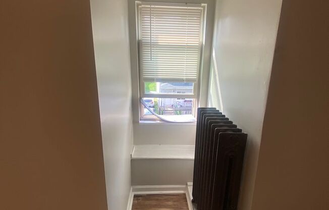 2 beds, 1 bath, $1,350, Unit #302 (8)
