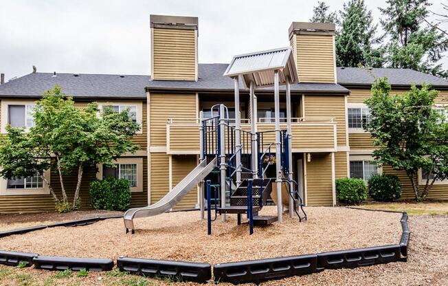 Tacoma Apartments - Sienna Apartments - Playground