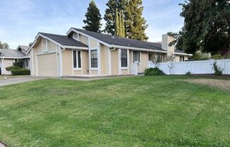 Pocket Area home close to schools and shopping.