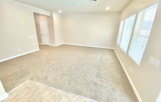 WONDERFUL HENDERSON HOME 3 BEDROOM / 2.5 BATH TWO STORY HOME WITH 2 CAR GARAGE