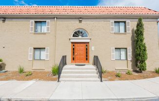 Lovely One Bedroom / One Bath Unit
