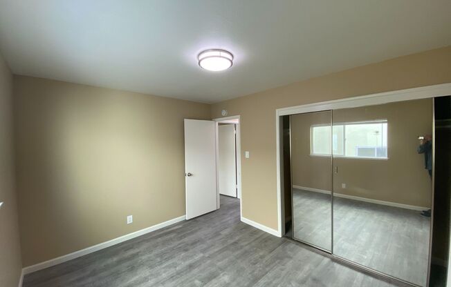 2 beds, 1 bath, 800 sqft, $2,395, Unit 204