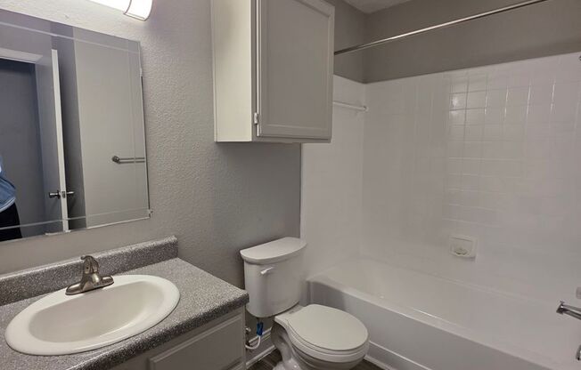 2 beds, 2 baths, 877 sqft, $1,049, Unit 1310