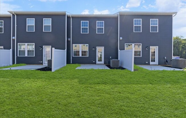 15 WHALER DR