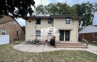 22 16 AVE N