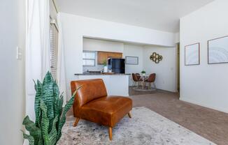 2 beds, 2 baths, 932 sqft, $1,750