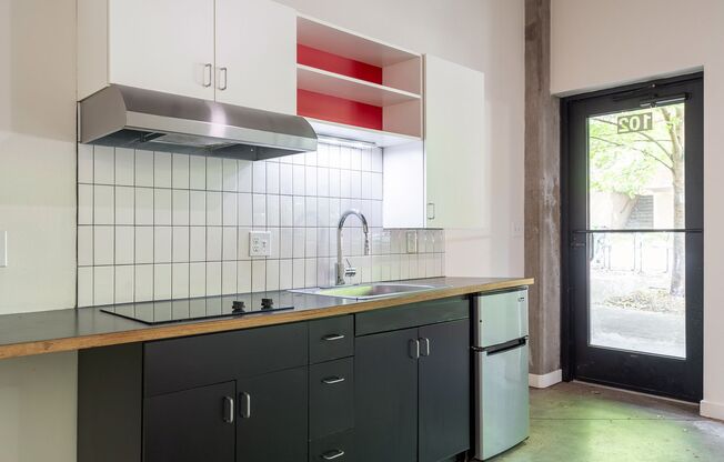 1 bed, 1 bath, 658 sqft, $1,899