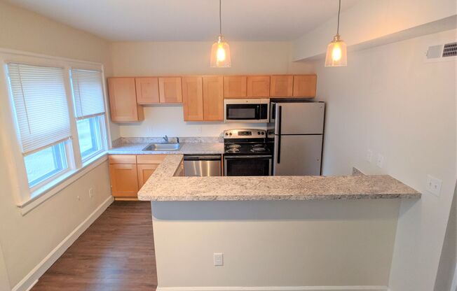 1 bed, 1 bath, $899, Unit Apt 26