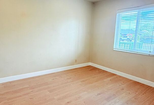 332 Pacific Ave (LO)