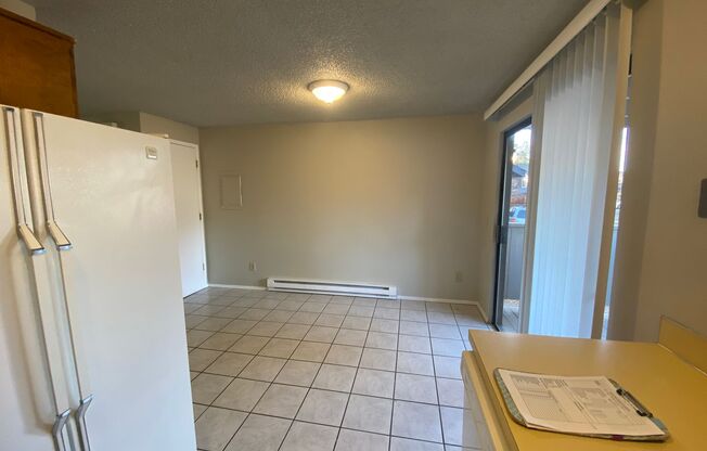 2 beds, 1.5 baths, 1,024 sqft, $1,795, Unit 28