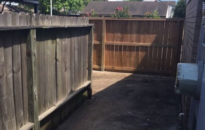 3 beds, 1.5 baths, 1,160 sqft, $1,600, Unit 1116