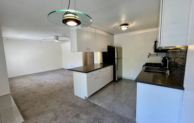 2 beds, 2 baths, $2,695