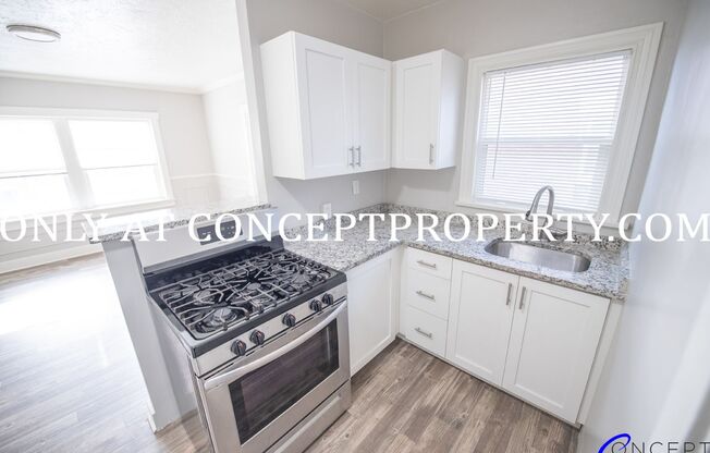 1 bed, 1 bath, 500 sqft, $999, Unit 25 - R