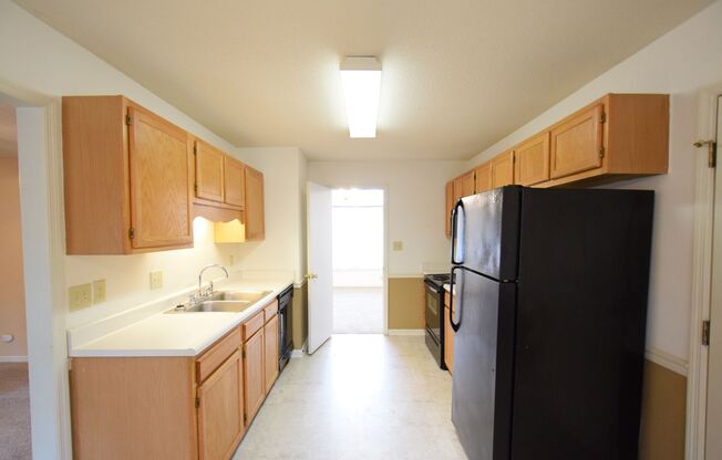 3 beds, 2 baths, $1,395