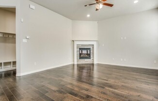 447 RENAISSANCE LN