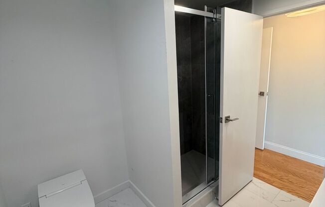 2 beds, 2 baths, $5,250, Unit # 47
