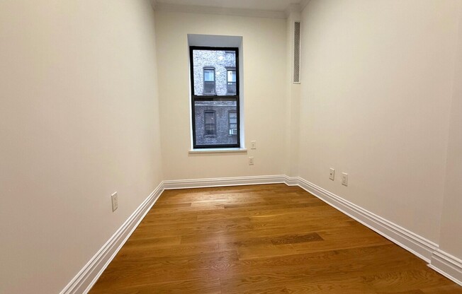 355 W 51 ST