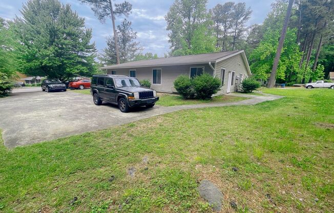 1 bed, 1 bath, 576 sqft, $995, Unit 2906 Sugarwood Pl Apt D