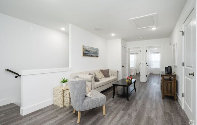3 beds, 2.5 baths, 1,366 sqft, $1,399, Unit 1367