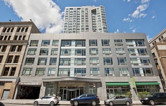 1 bed, 1 bath, 510 sqft, $3,850, Unit 17F