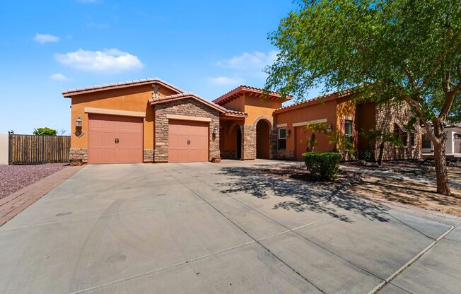 Welcome to this inviting Phoenix Rental - Available!