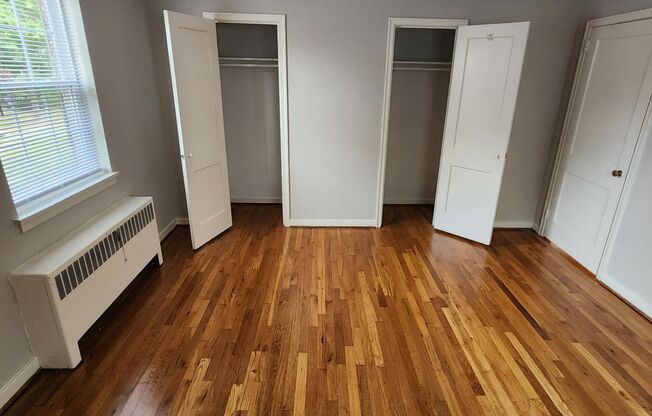 2 beds, 1 bath, 897 sqft, $2,275, Unit A-23