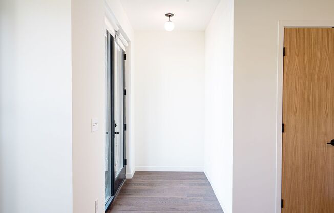 2 beds, 1.5 baths, 1,116 sqft, $2,695, Unit 103