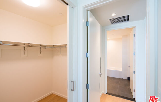 1 bed, 1 bath, 760 sqft, $3,100, Unit 1510