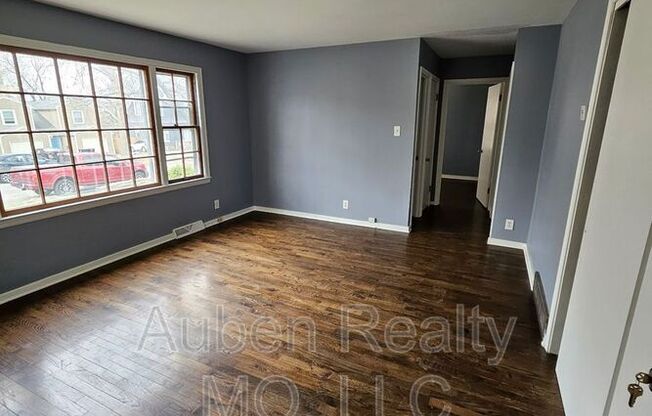 3823 Bell St - Apt 2