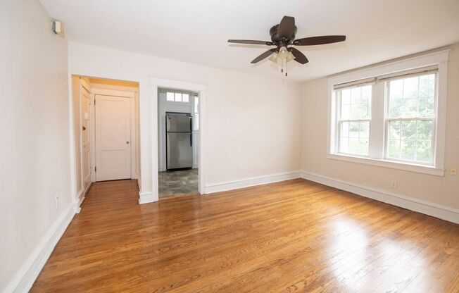 1 bed, 1 bath, 700 sqft, $1,415, Unit 102-B204