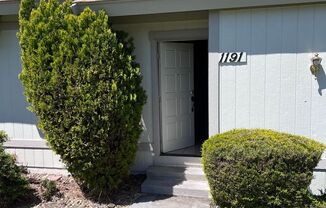 1191 Rayburn Drive - Located off Kings Row!