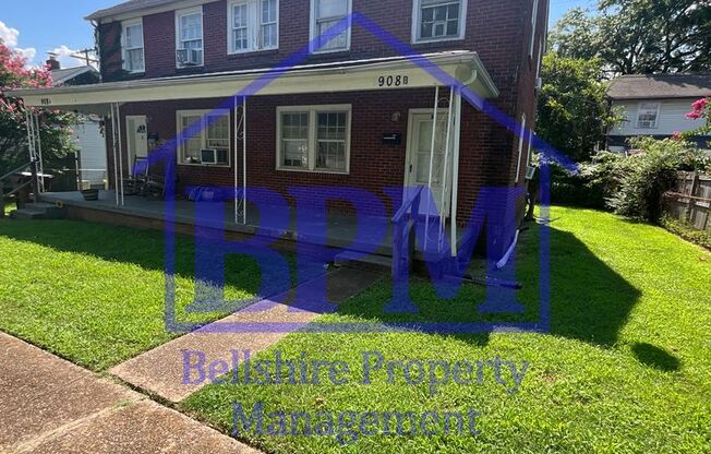 Freshly Renovated 3 Bed, 1 Bath Duplex – Great Berry St Location!