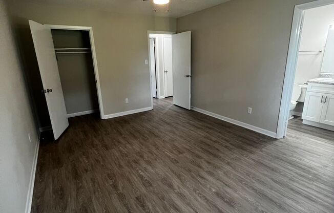 2 beds, 1.5 baths, 815 sqft, $999