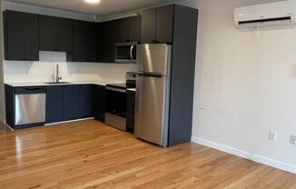 2 beds, 2 baths, 7 sqft, $1,995, Unit 2D