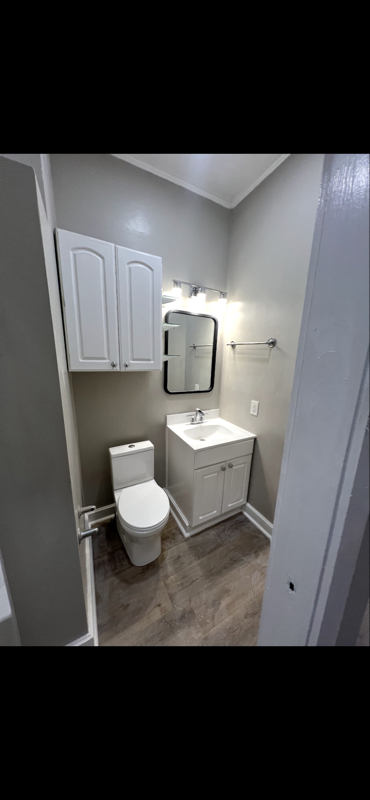 352 E DR