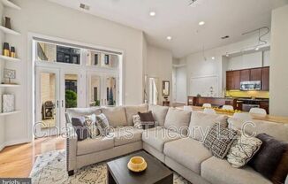 2357 CHAMPLAIN ST NW