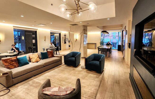 1 bed, 1 bath, 753 sqft, $4,500, Unit 15B