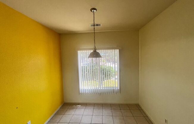 3 beds, 3 baths, $2,600
