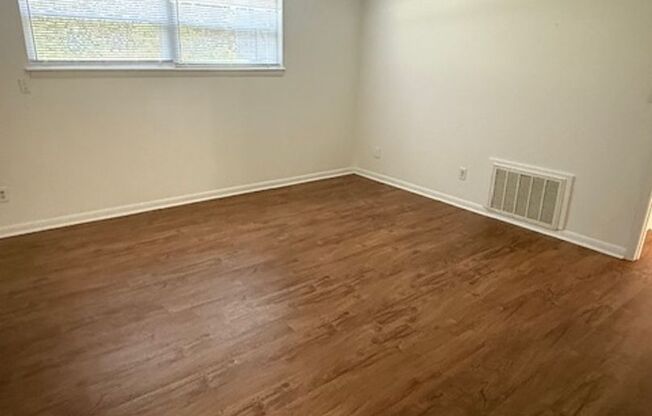 S. Amherst Apartments 1