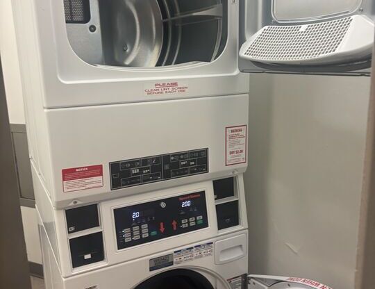 1 bed, 1.5 baths, 998 sqft, $3,500, Unit 503