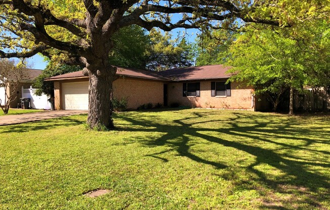 Updated 3 Bed House with Fenced Yard & Garage