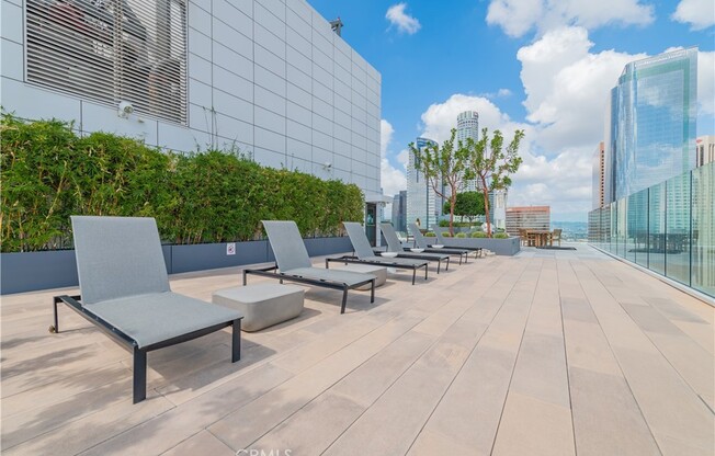 2 beds, 2 baths, 1,039 sqft, $3,700, Unit 1803