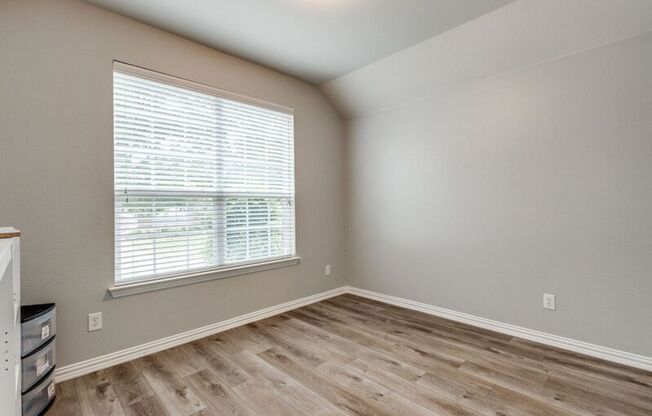 612 EXCALIBUR DR