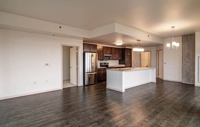 2 beds, 2 baths, 1,293 sqft, $3,050, Unit 0607