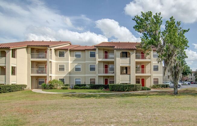 MOVE IN BY 9/30 AND GET $500 OFF YOUR FIRST MONTH"S RENT!!! Cozy 1 Bed/ 1 Bath Condo for rent @ Blossom Park Villas in Kissimmee