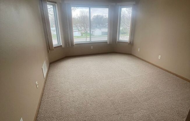 2 beds, 1 bath, 1,116 sqft, $1,210, Unit 1225
